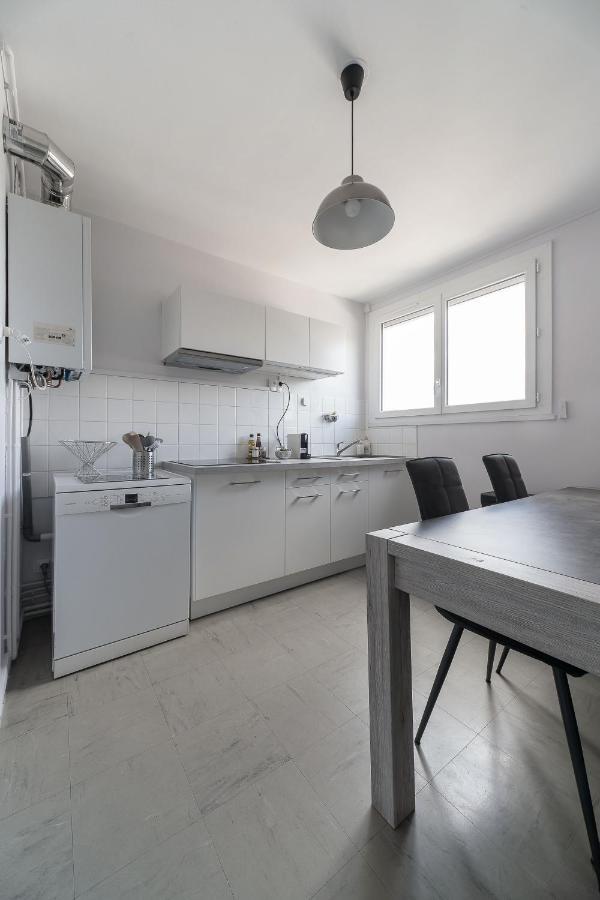 Le Raymond - Appartement Proche Du Centre Sportif, Des Rives De L'Allier Et Du Centre-Ville - Parking Vichy Exteriör bild